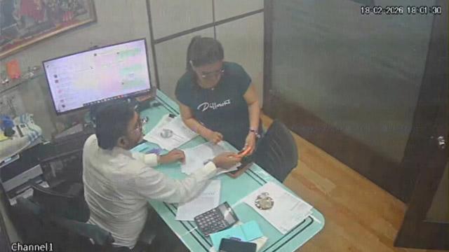 Female Assistant Hard Affair – full viral video